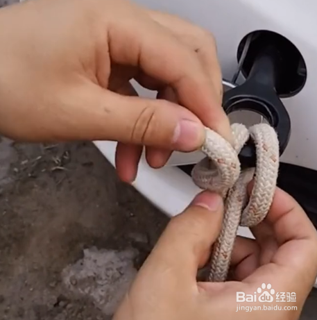 怎样制作拖车压扣结？