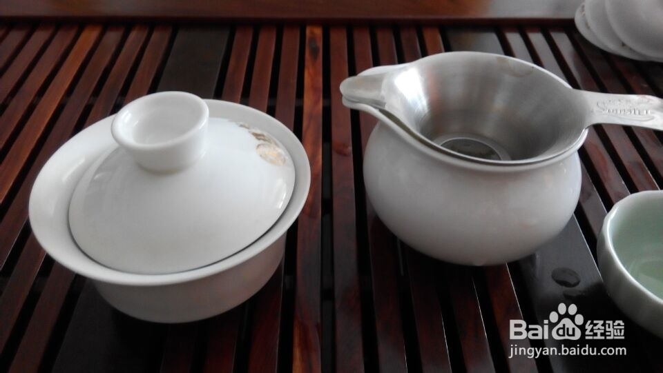 茶杯上的茶渍如何轻松祛除
