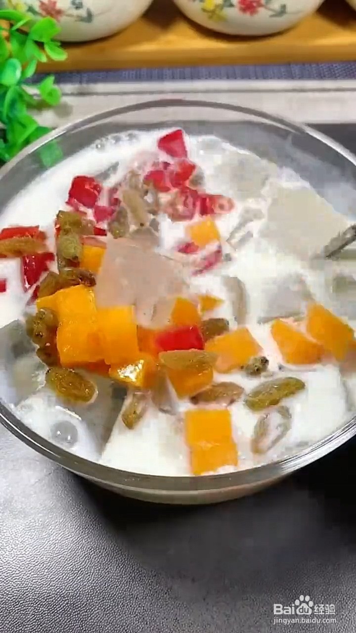 如何制作水果冰凉果冻？