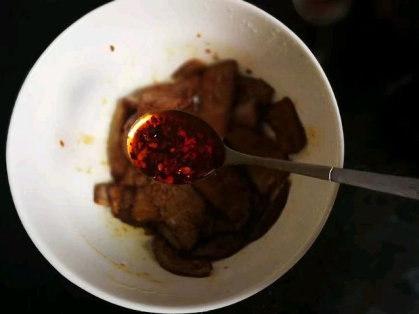 麻辣卤汤牛肉面