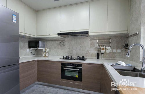 怎样用瓷砖做窗台面