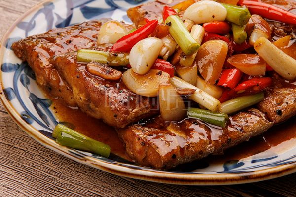 黑椒啤酒炖带鱼