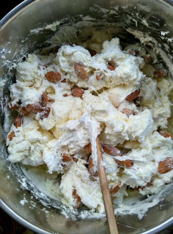 蔓越莓杏仁牛轧糖