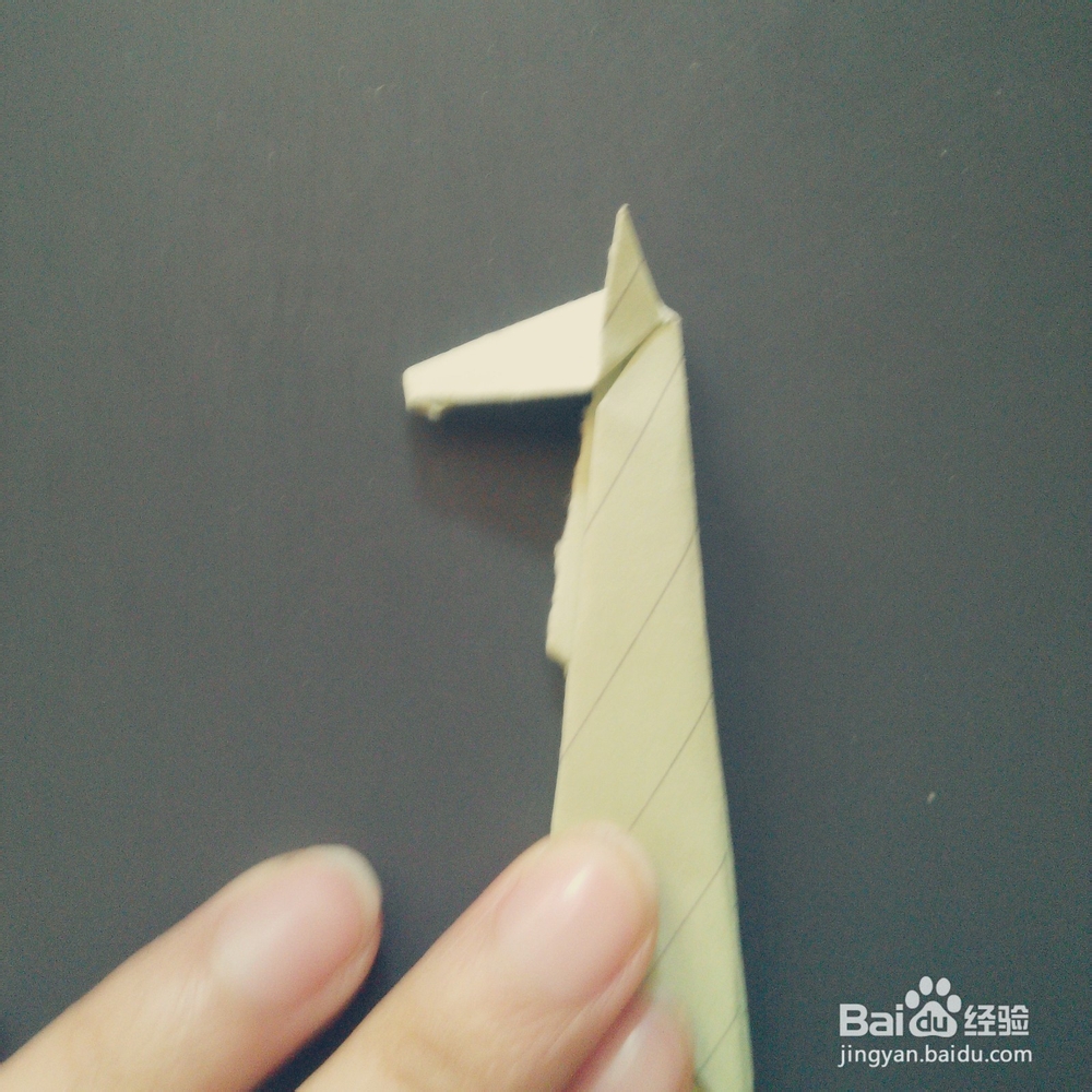 和小朋友一起用废纸折动物吧：[5]折长颈鹿