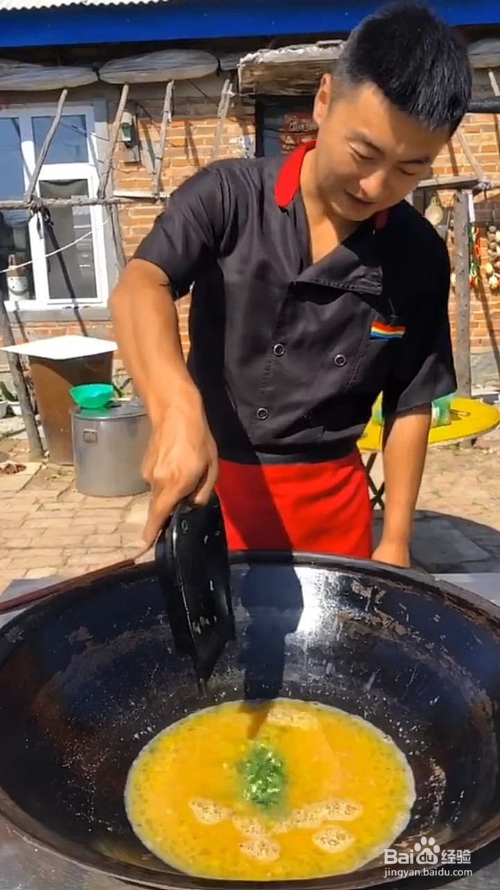 如何制作家庭版的鸡蛋糕？