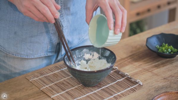 菌菇鲜虾疙瘩汤