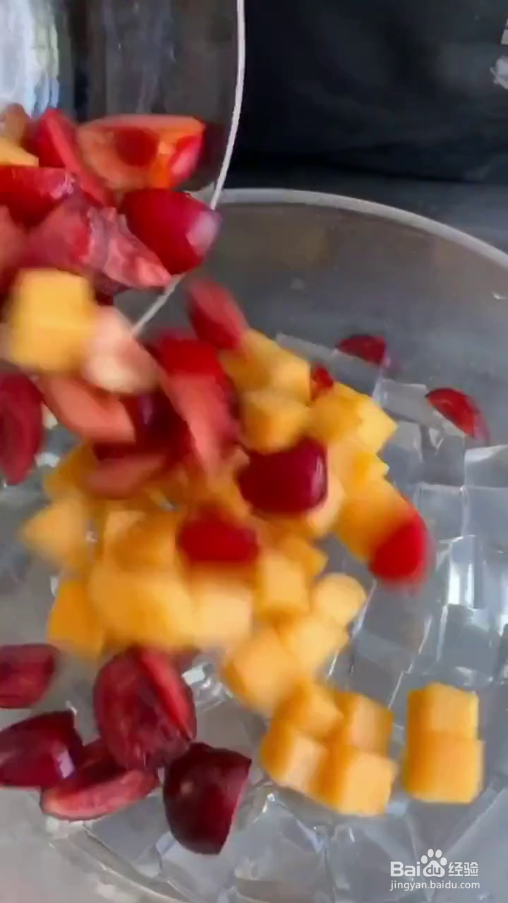如何制作好吃的水果牛奶凉粉
