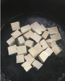 焦溜豆腐的做法步骤