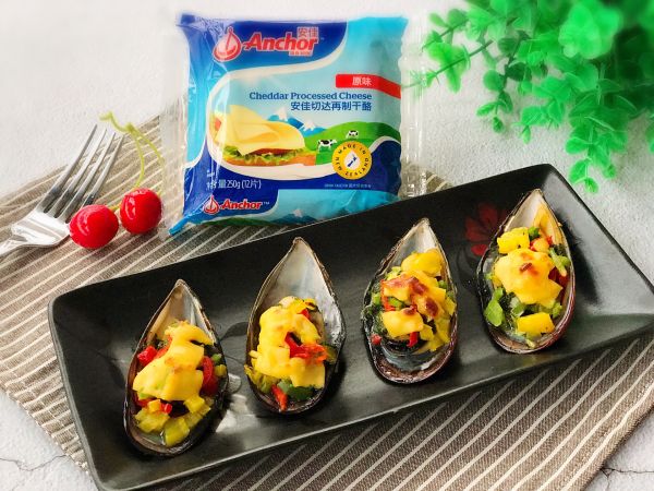 翡翠贻贝烤奶酪