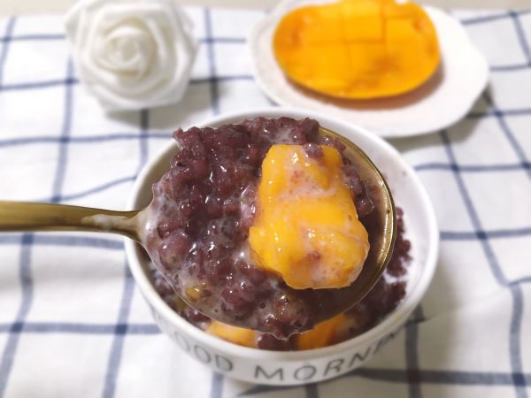 椰浆芒果紫米粥