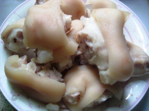 玉米胡萝卜猪蹄汤