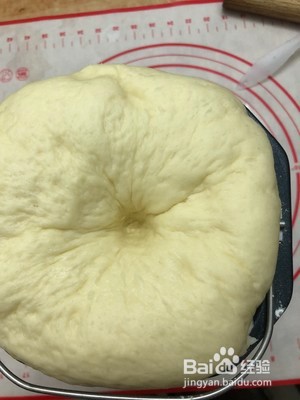 椰蓉面包和豆沙面包的做法