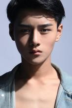 新面孔男人妆