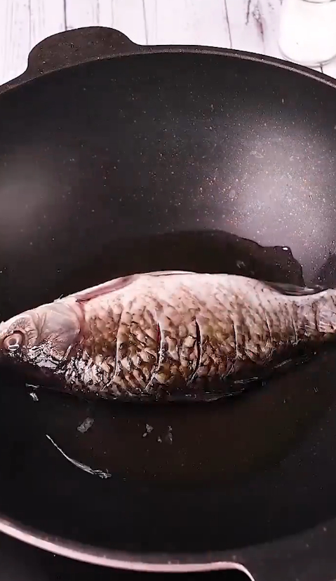 红烧鲫鱼怎么做？