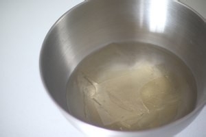 怎么做香草杏桃奶冻？