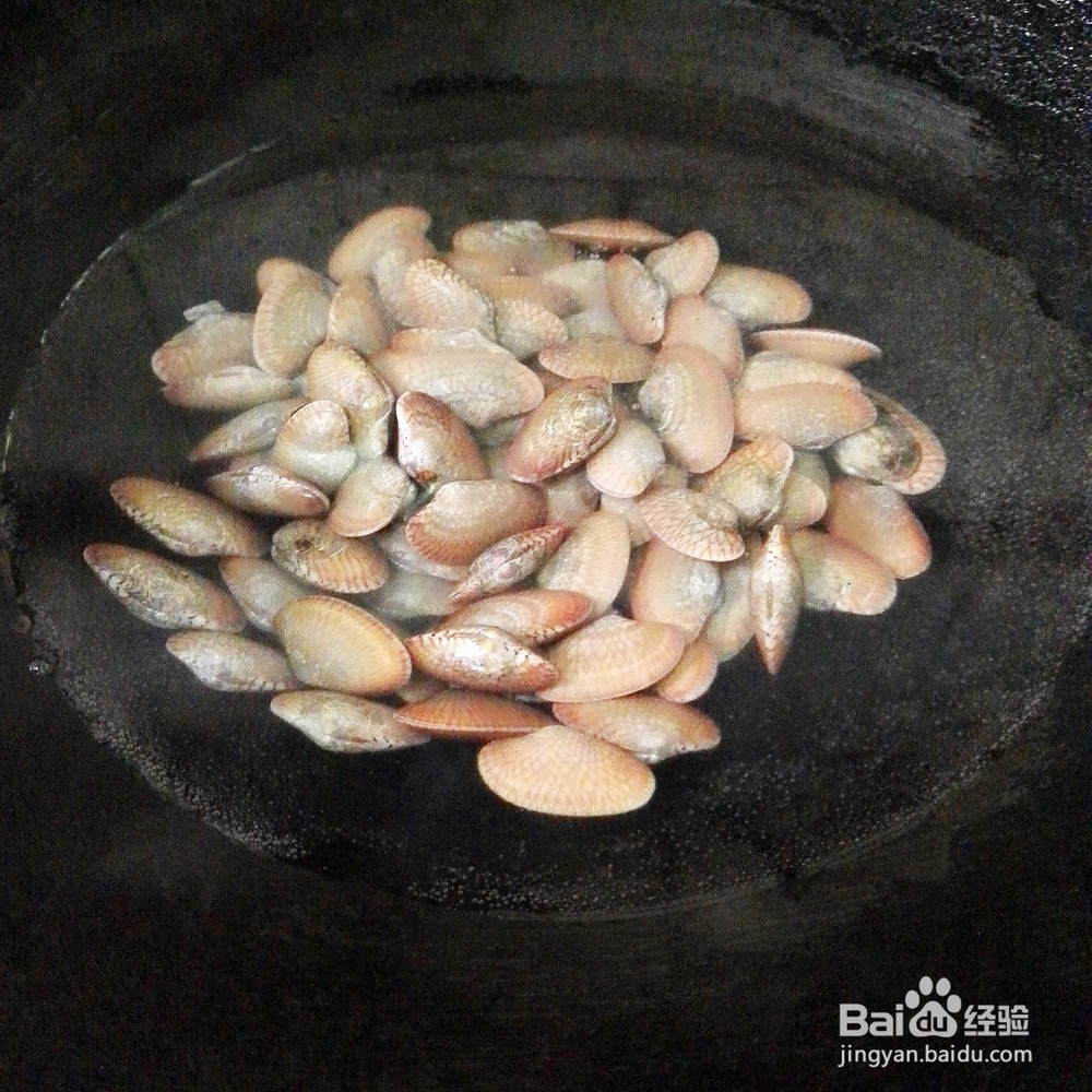 花甲怎么做好吃----辣椒炒花甲的家常做法