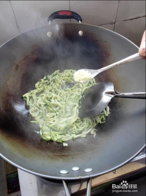 怎样素炒南瓜丝?