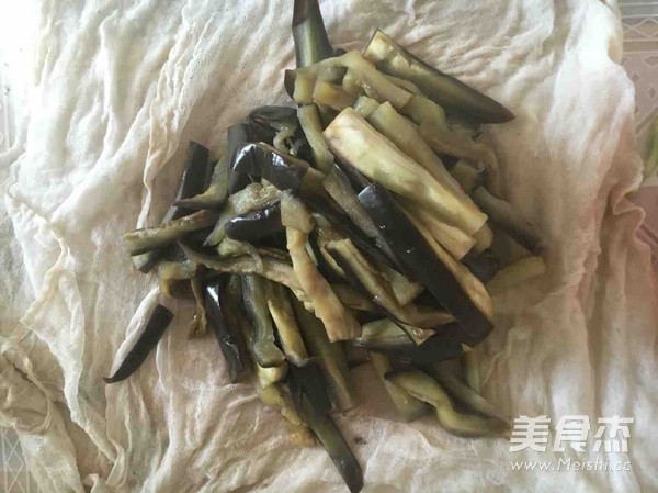 凉拌茄子的做法