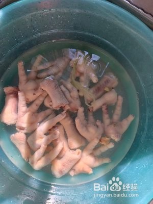 教你怎么做软绵麻辣的卤鸡爪