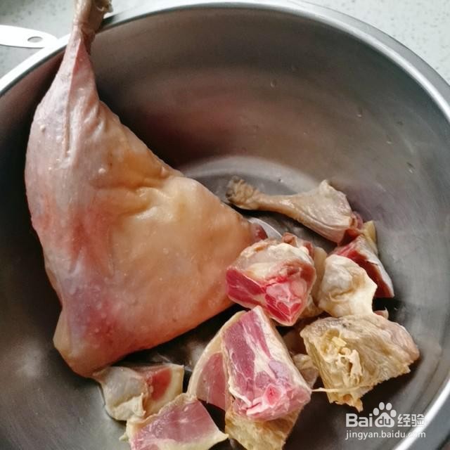 怎么做青椒炒腊鸭腿