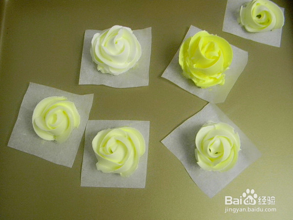 奶油裱花蛋糕的制作方法