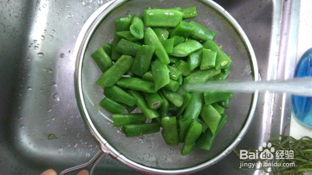 家中每样菜剩一点,就做个杂烩菜吧