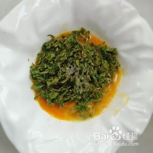 食补佳品香椿芽炒鸡蛋的做法