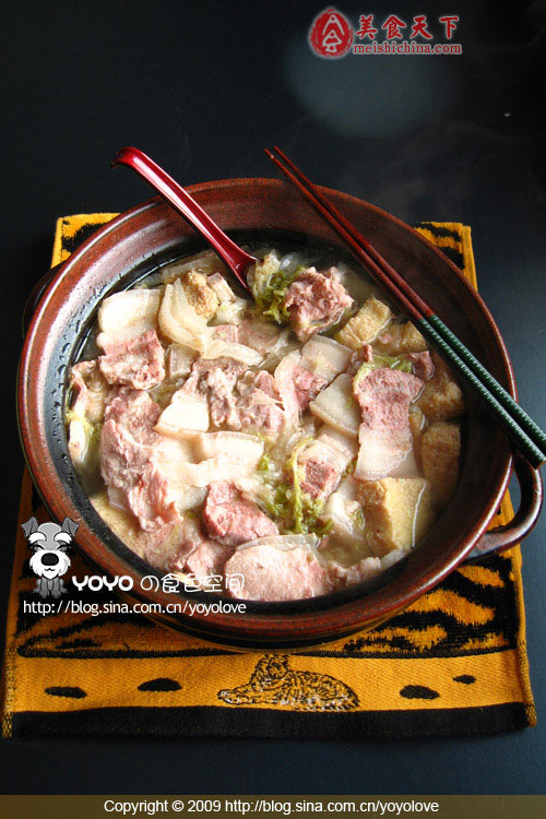 酸菜炖排骨的做法