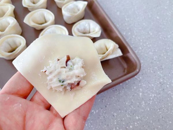 赤松茸鱼肉水饺