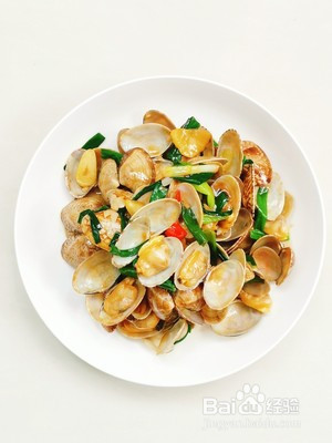 葱姜炒花蛤的做法