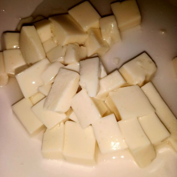 裙带菜虾仁豆腐汤