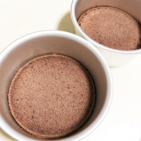 蜜豆奶茶慕斯蛋糕,香浓丝滑夏日甜心