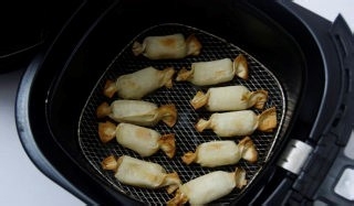 香蕉炼奶糖果点心制作的步骤