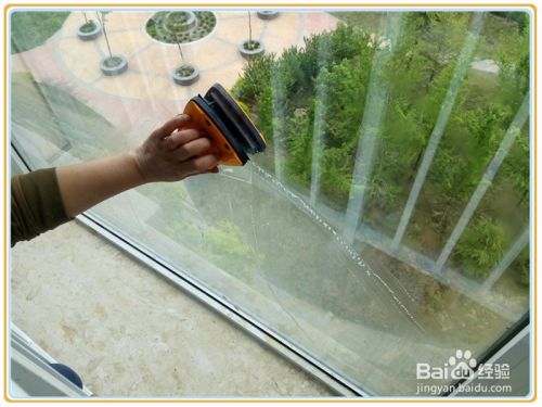 高层楼房怎样擦玻璃窗