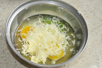 黄金菠萝芝士蛋堡