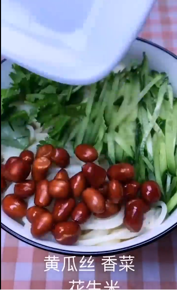 如何制作好吃的拌面?