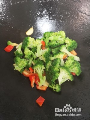 食补养生蒜香耗油西兰花的做法