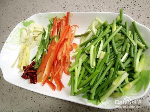 蒜苔肉丝的做法