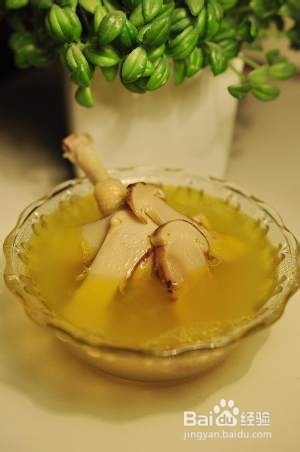 教你怎么做鲜松茸土鸡汤