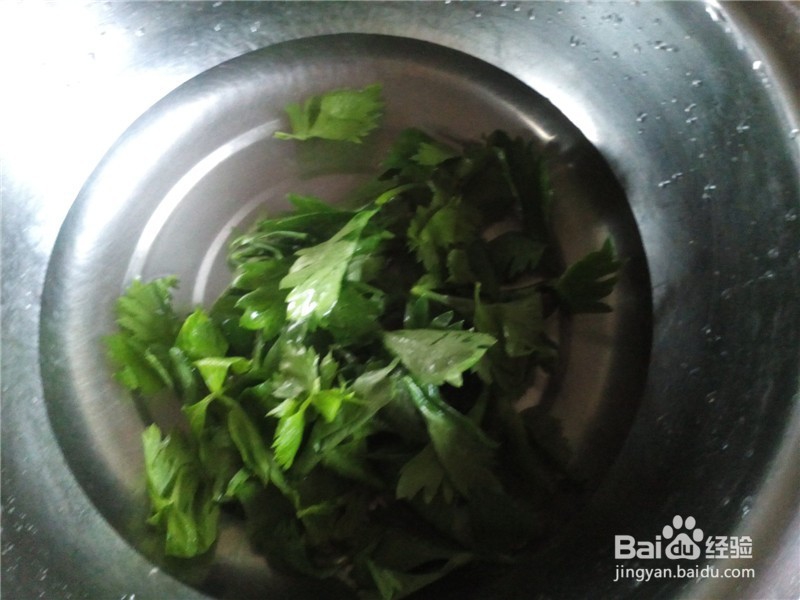 营养煲汤—芹菜叶土豆丝汤