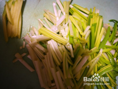 木耳炒蒜苗(家常菜）