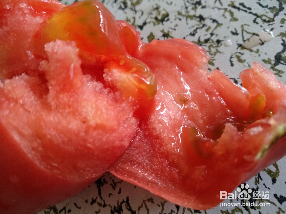 <b>生吃西红柿的好处有哪些</b>