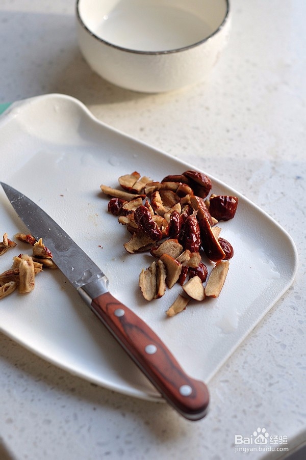 如何做出好吃的红枣莲藕羹