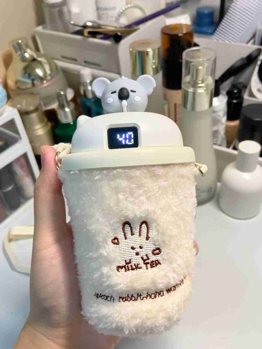 可以显示温度的奶茶杯！这个冬天暖暖的