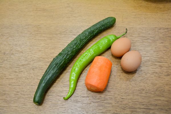 鸡蛋炒辣椒黄瓜