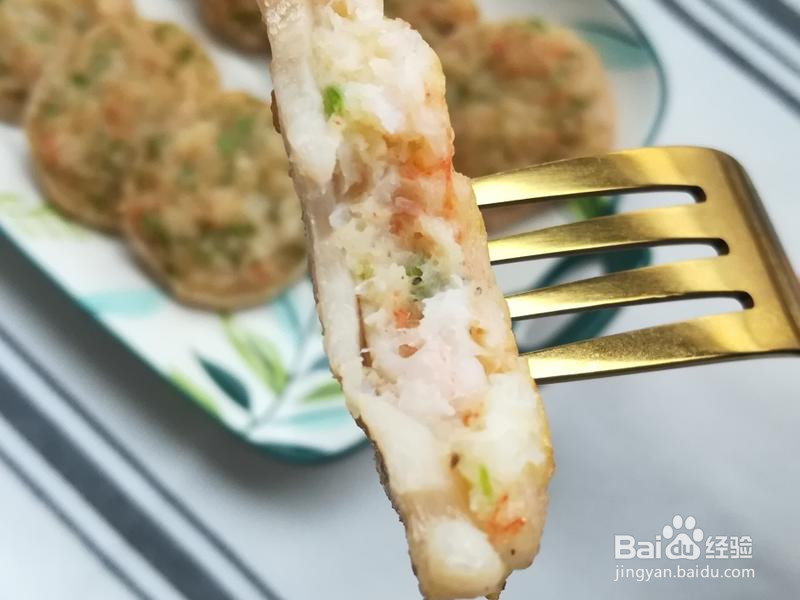 虾仁藕饼邂逅桃胶炖奶的做法