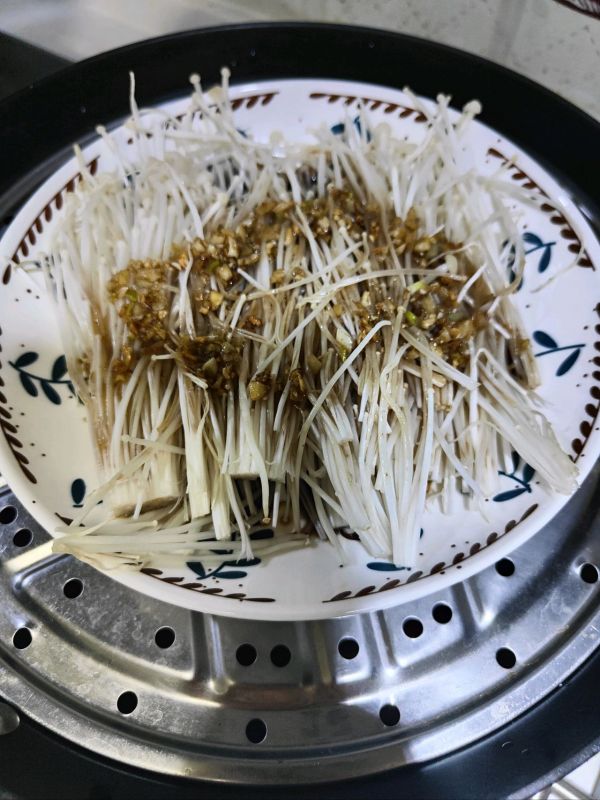 蒜蓉金针菇低脂