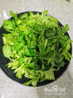 鸡胸肉新吃法孜然芹菜彩椒炒鸡胸肉