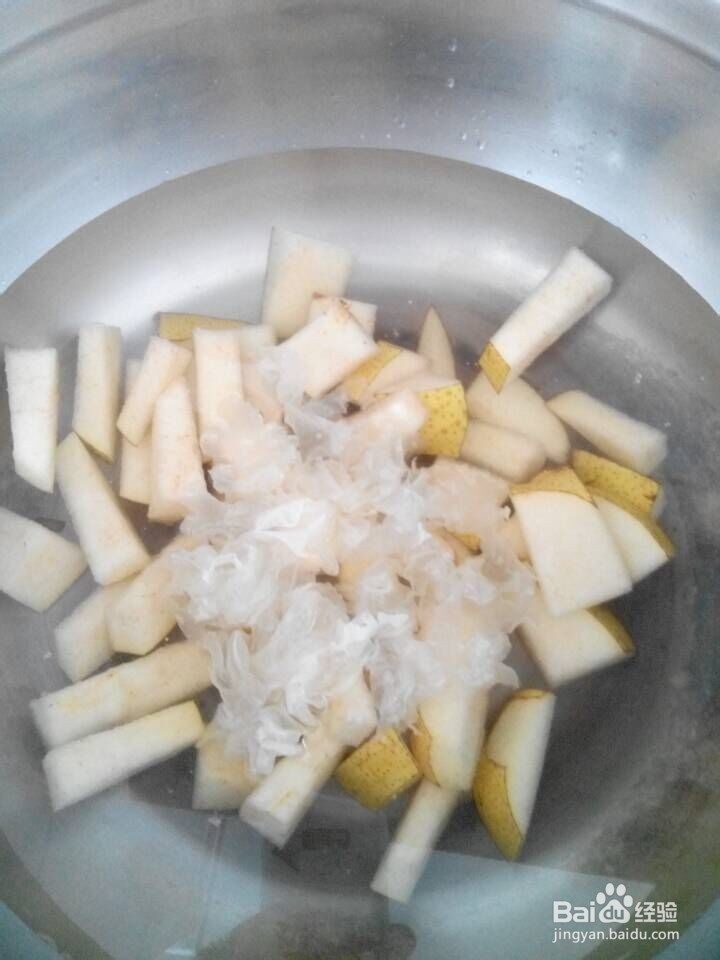 银耳冰糖雪梨汤