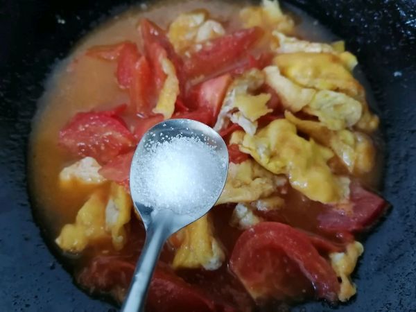 西红柿鸡蛋拌面